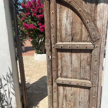 Casa Bizon - Your Oasis With Private Pool